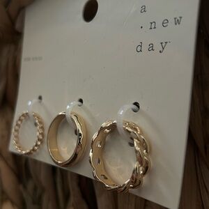 A New Day Gold-Tone Ring Set sizes 8/9/10 BNWT